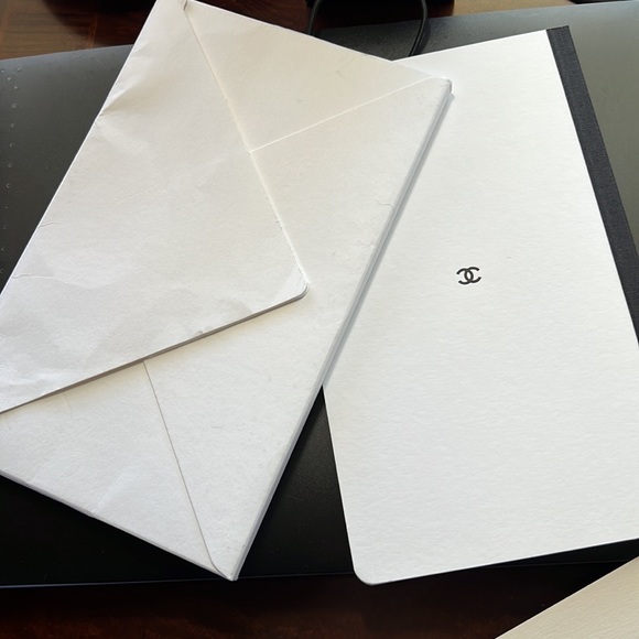 CHANEL NOTEBOOK- Blank Chanel Notebook 8.25”H x 5.10” W x .25” D White Pages NIE - Picture 12 of 16